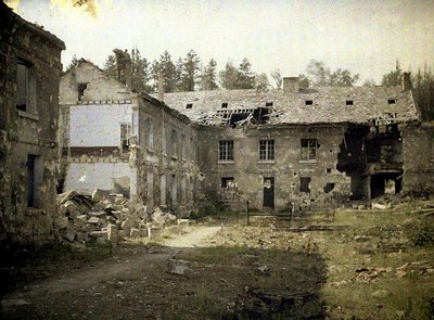 Glasfabrik, Vauxrot, Cuffies, Aisne, Frankreich, 1917 von Fernand Cuville